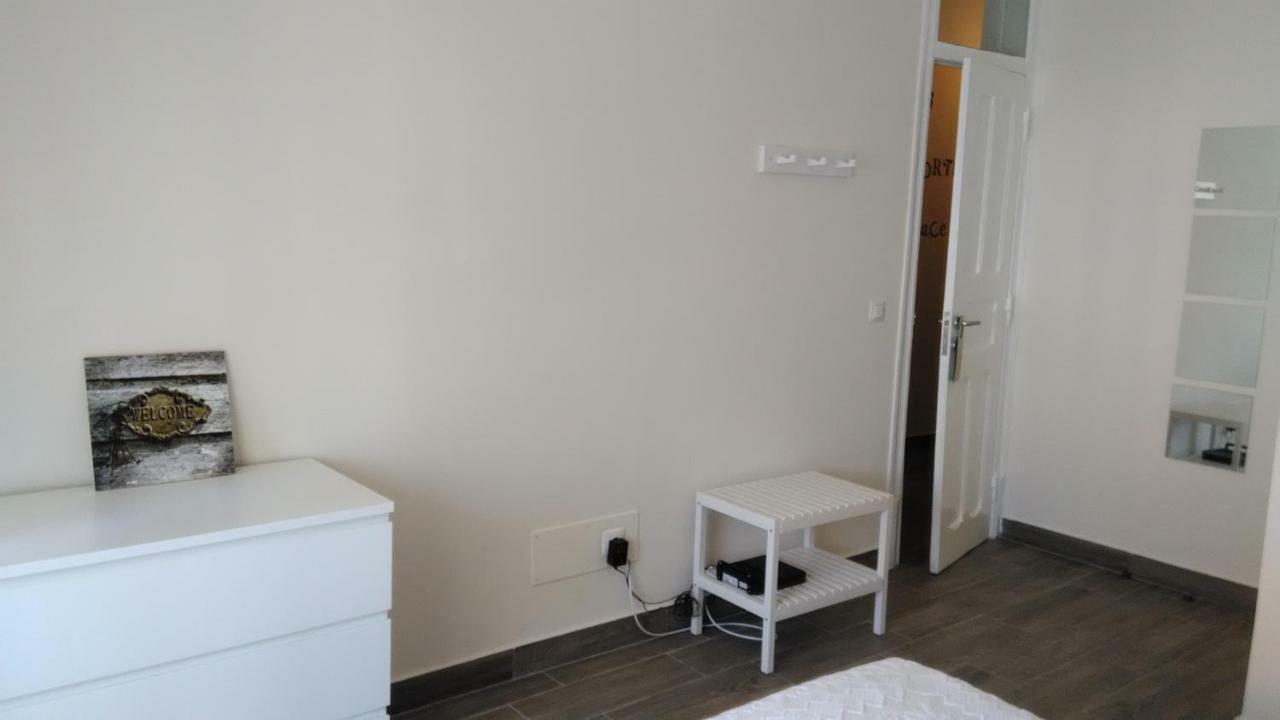 Apartament'S Veiga Areeiro Lisbona Esterno foto