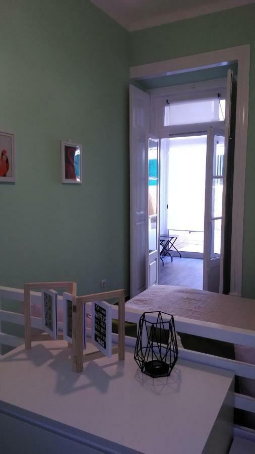 Apartament'S Veiga Areeiro Lisbona Esterno foto